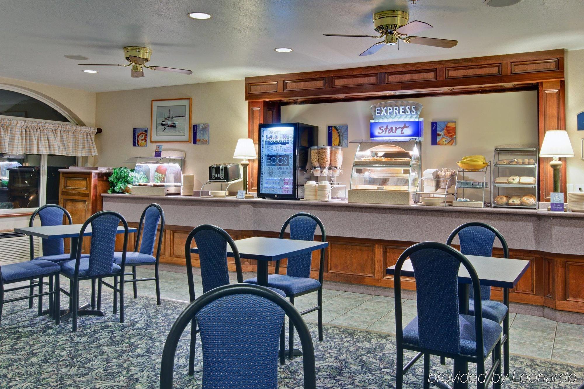 Holiday Inn Express Mackinaw City By Ihg Extérieur photo