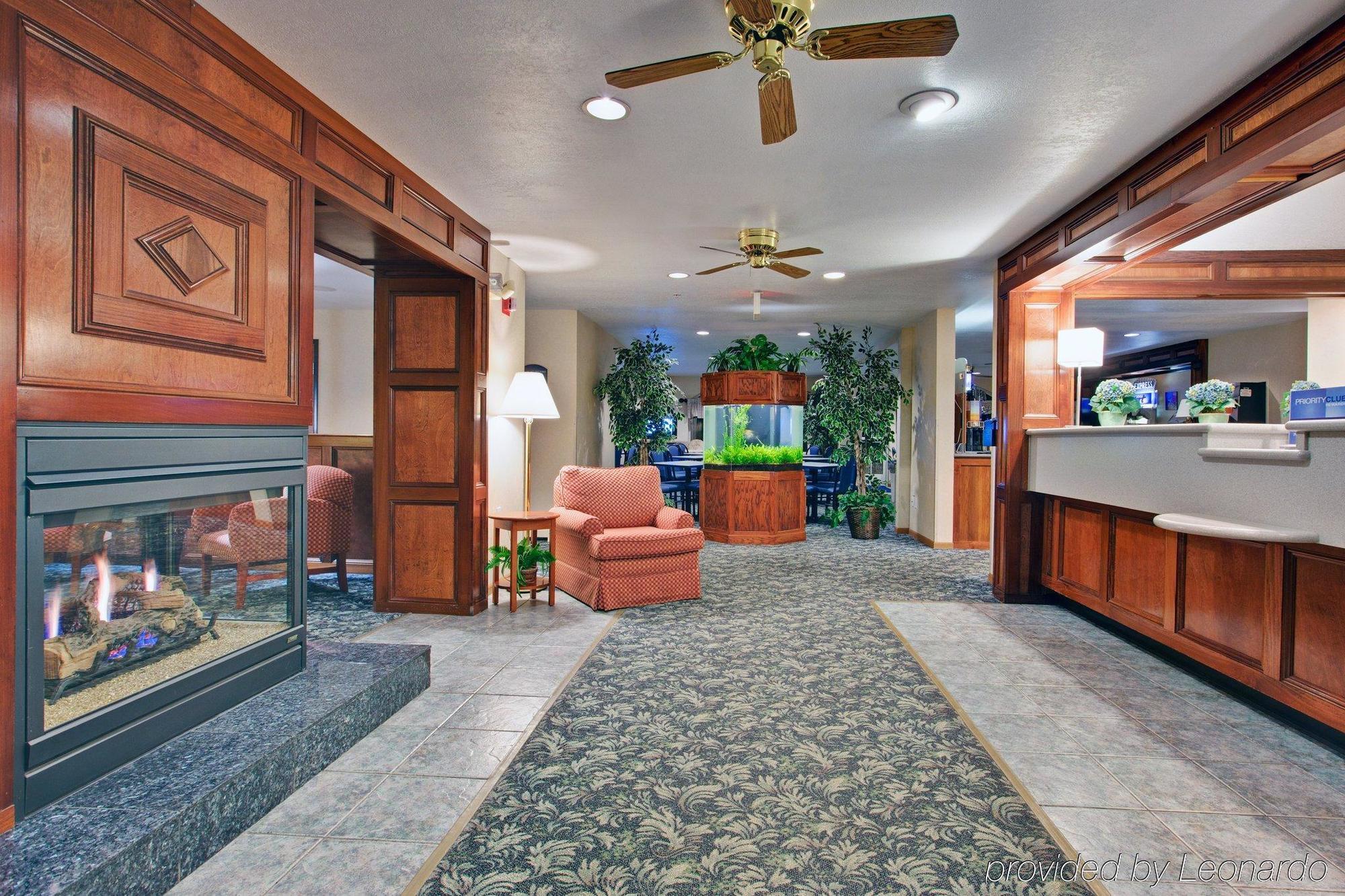 Holiday Inn Express Mackinaw City By Ihg Extérieur photo