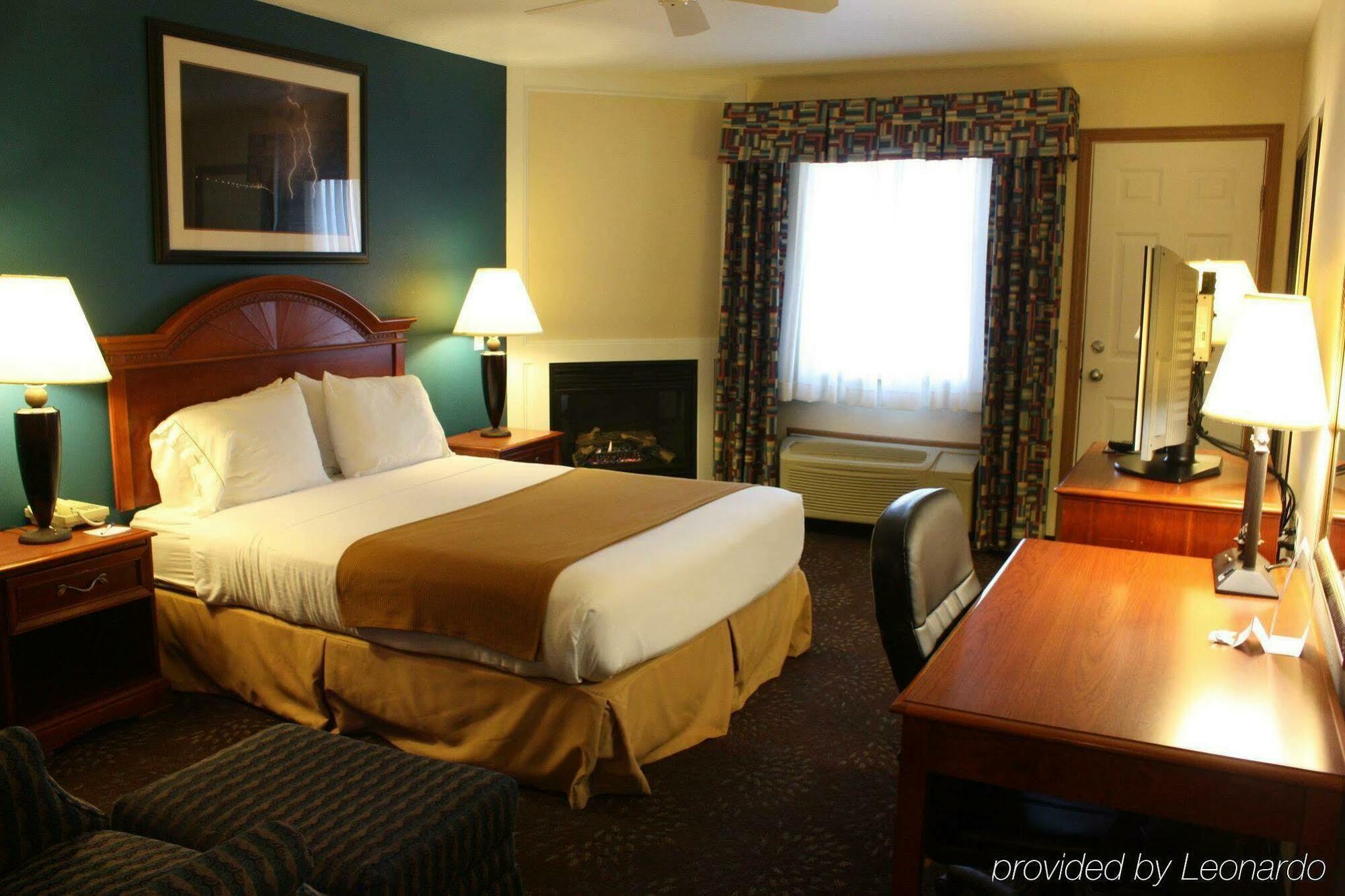 Holiday Inn Express Mackinaw City By Ihg Extérieur photo