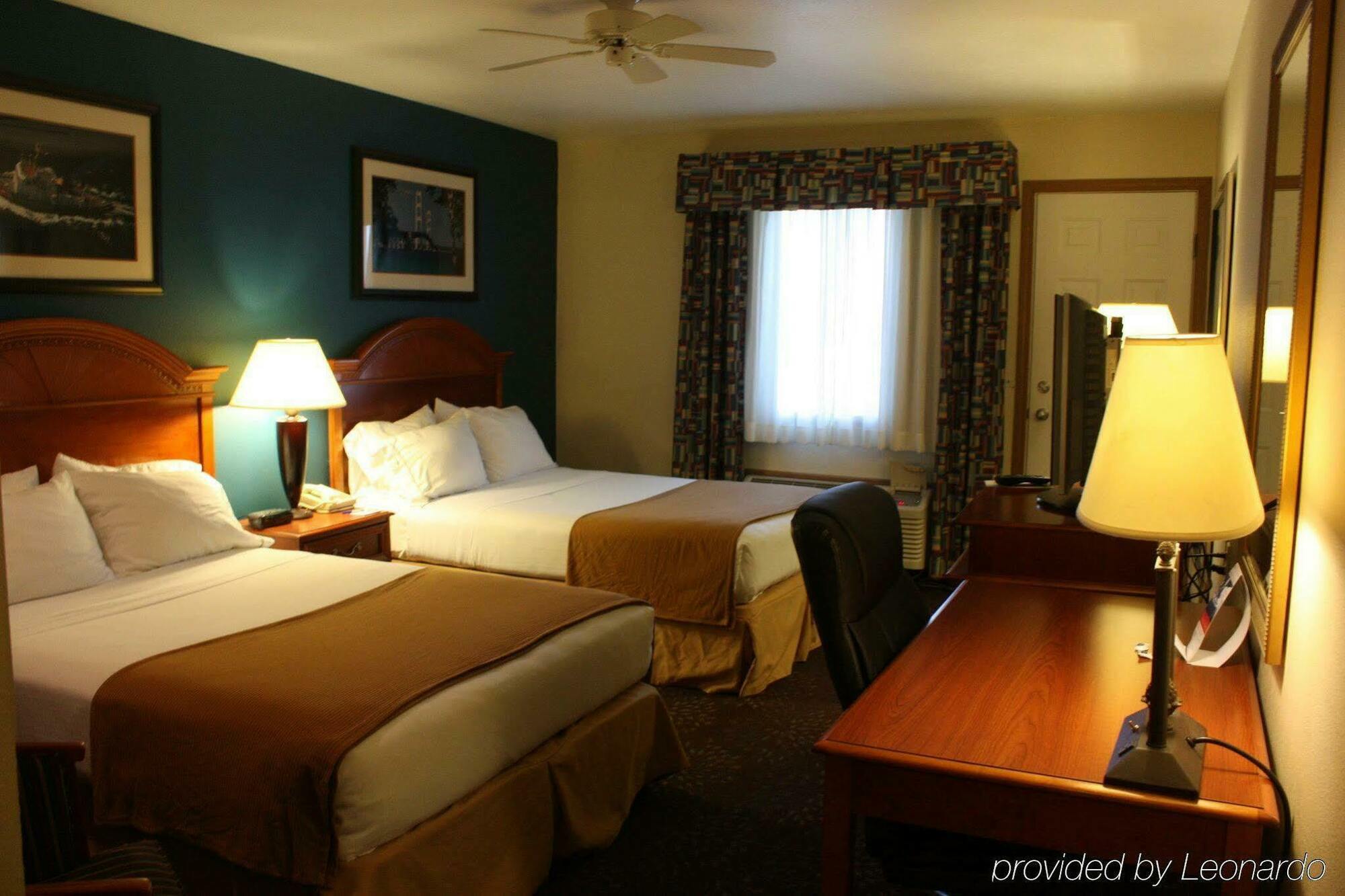 Holiday Inn Express Mackinaw City By Ihg Extérieur photo