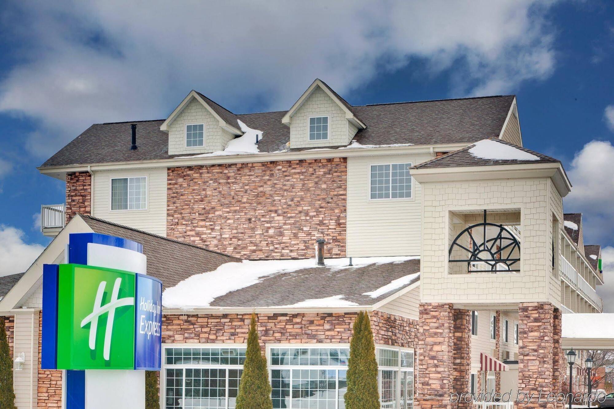 Holiday Inn Express Mackinaw City By Ihg Extérieur photo